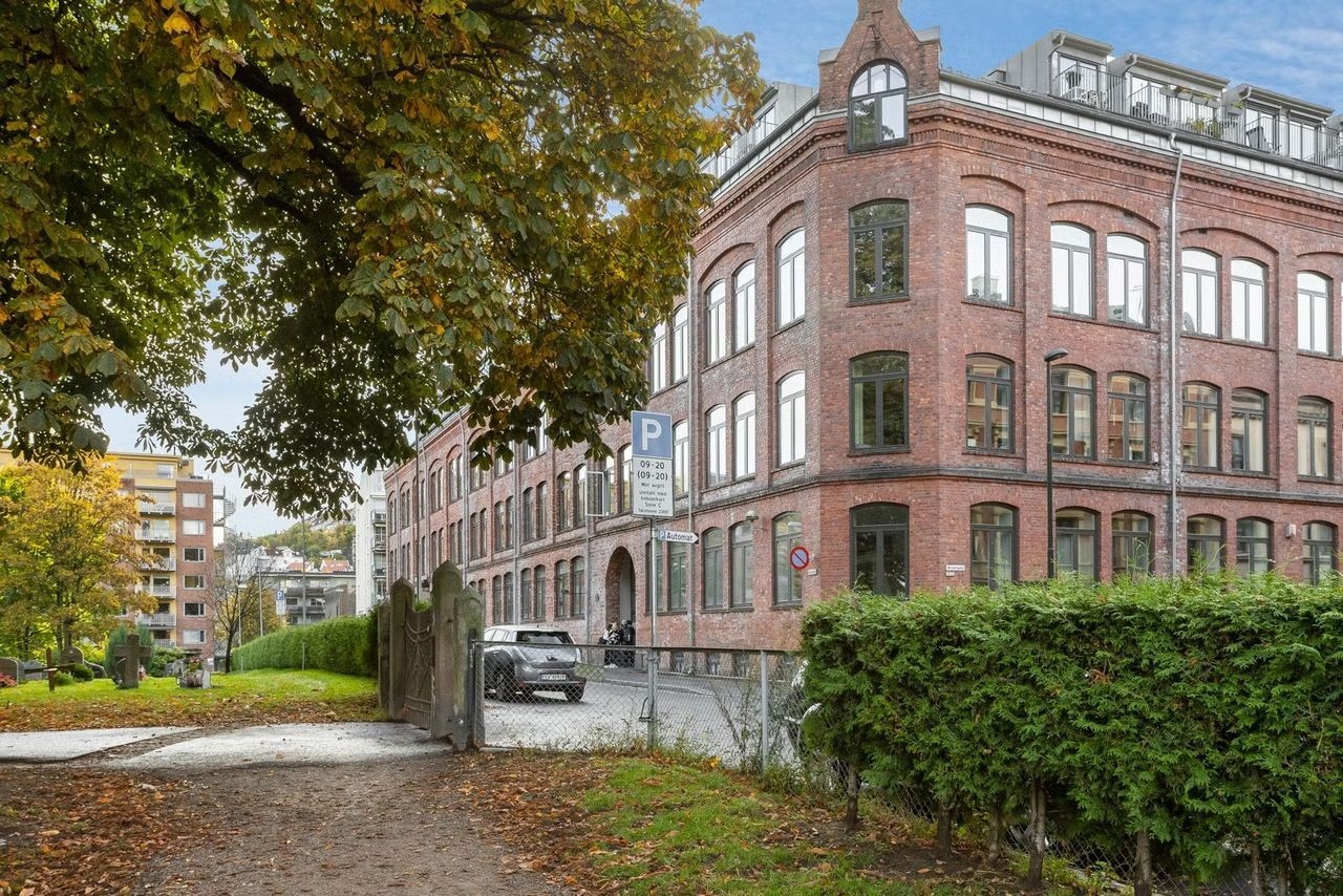 Fasaden til Borettslaget Den Norske Skofabrikk. Velkommen!